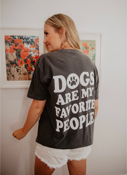 Dogs are my Fave people graphic tee